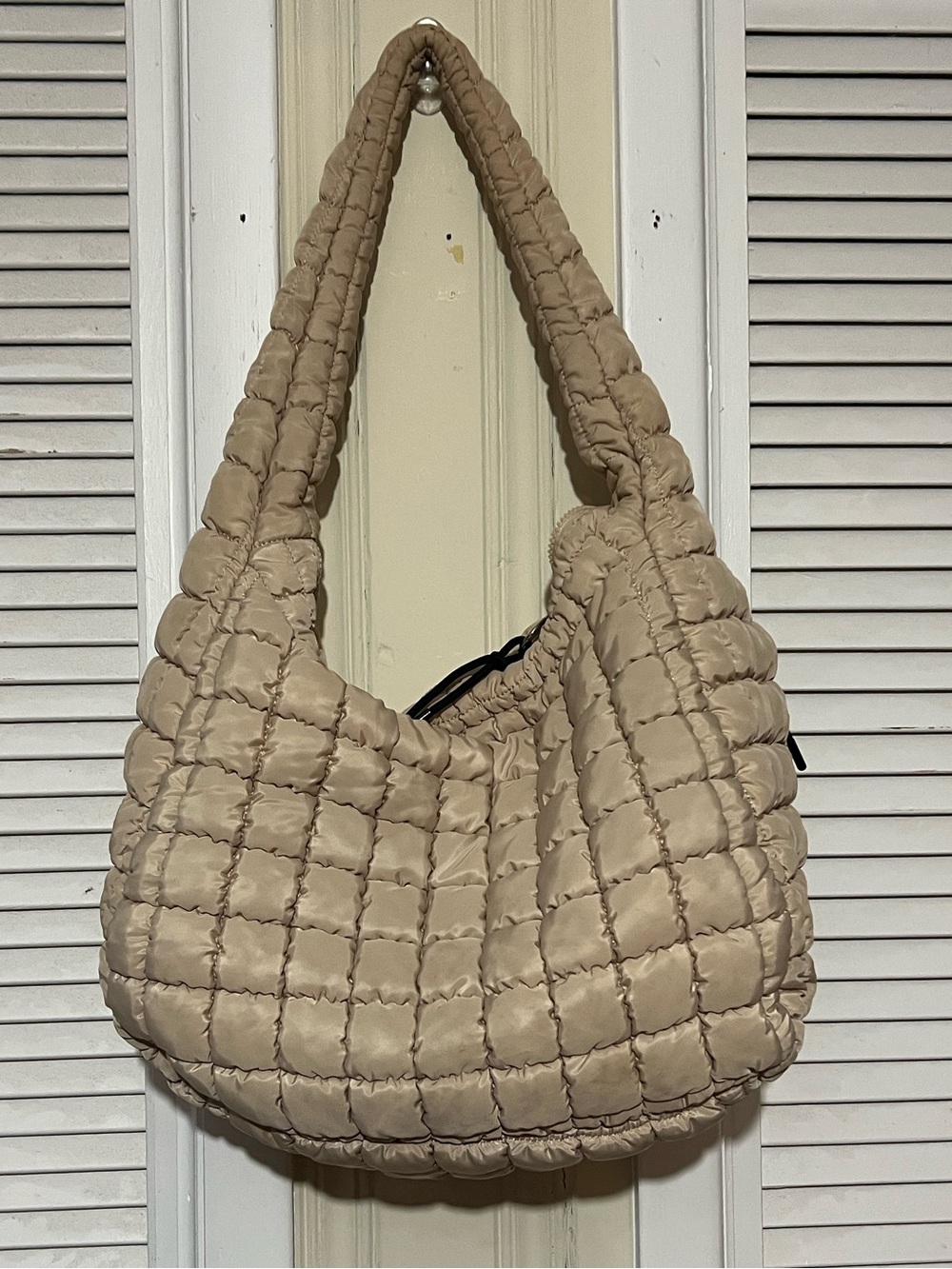 Free Movement Puffer Bag - Light Beige